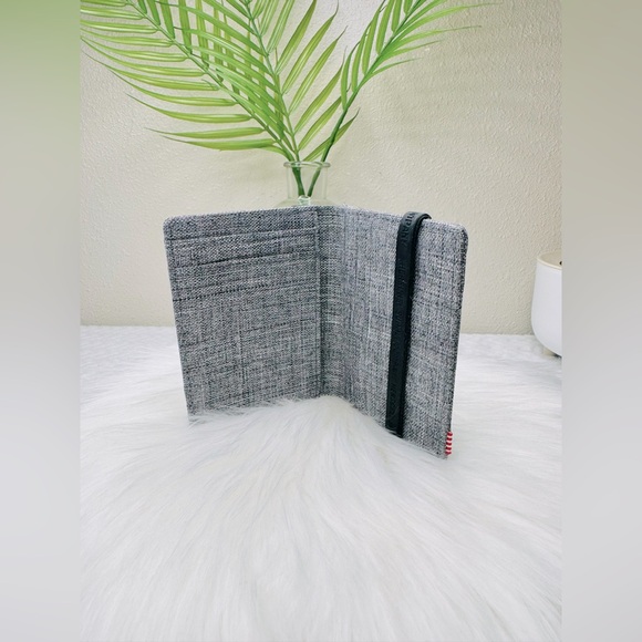 Herschel Supply Co. Gordon Wallet - Picture 8 of 12